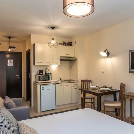 ★ Stylish & Cozy In Valentina Heights Boutique ★ * Banszko